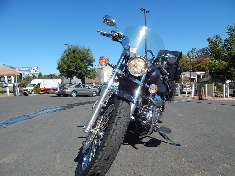 2005 Yamaha XVS1100 V-STAR 1100