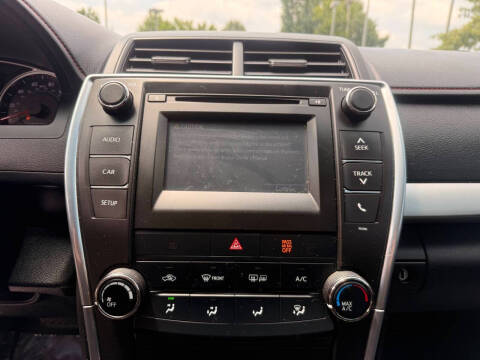 2015 Toyota Camry SE