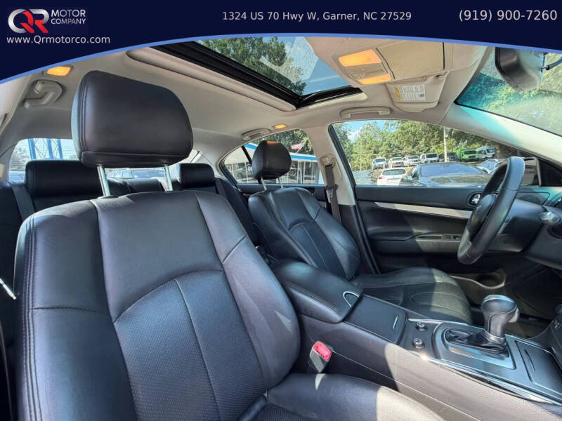 2015 Infiniti Q40