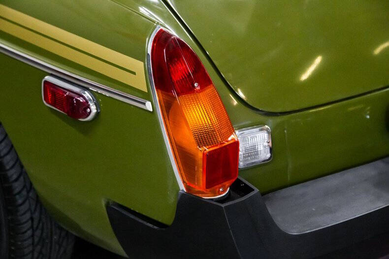 1974 MG B