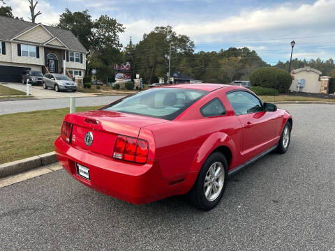 2007 Ford Mustang V6 Deluxe