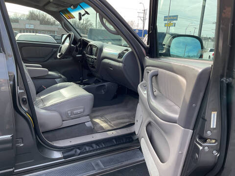2004 Toyota Sequoia Limited