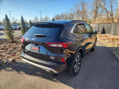 2023 Ford Escape Platinum