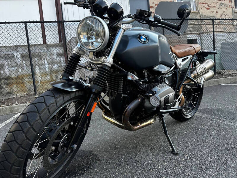 2019 BMW RNINE-T