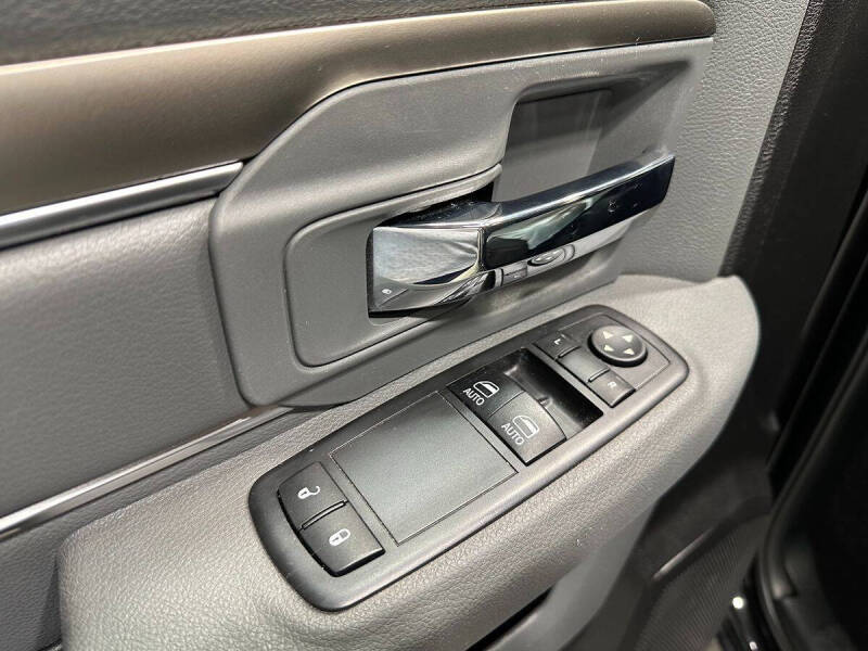 2017 RAM 1500 Express