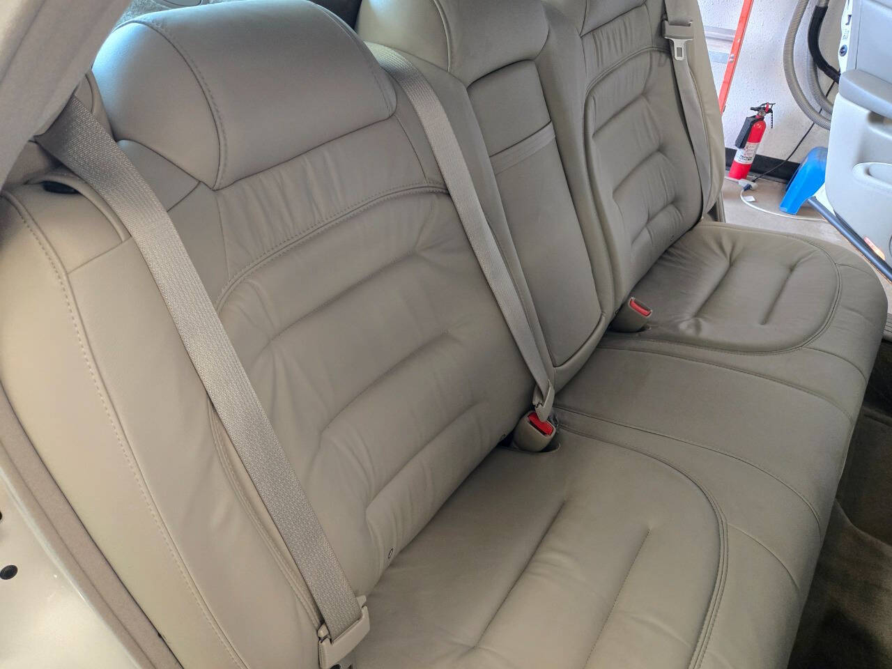 2002 Cadillac DeVille 87