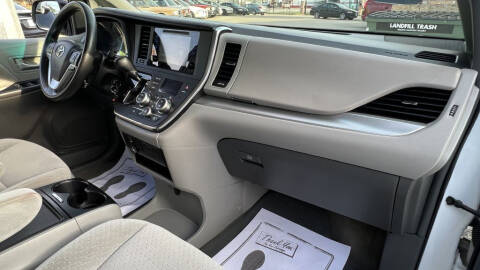 2015 Toyota Sienna