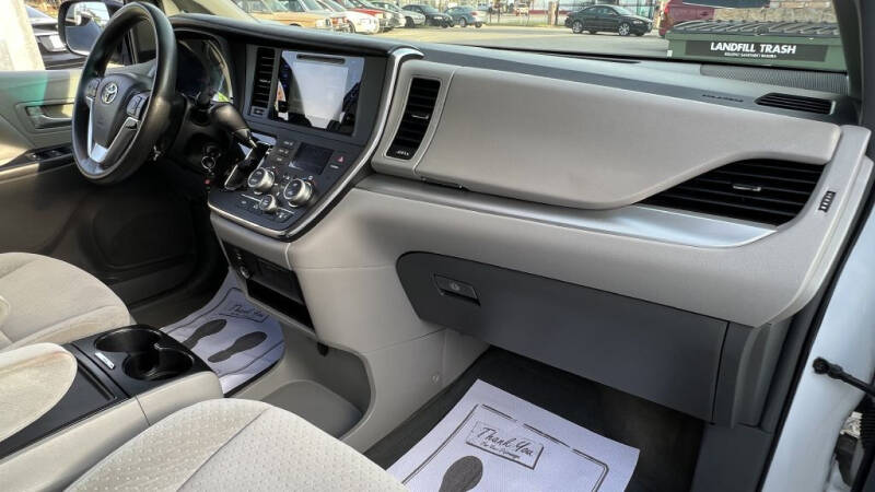 2015 Toyota Sienna