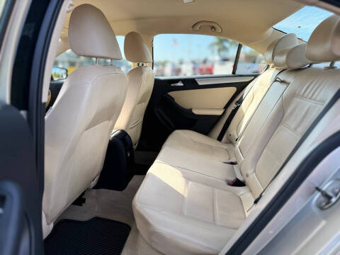 2013 Volkswagen Jetta SE