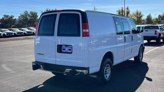 2023 Chevrolet Express 2500