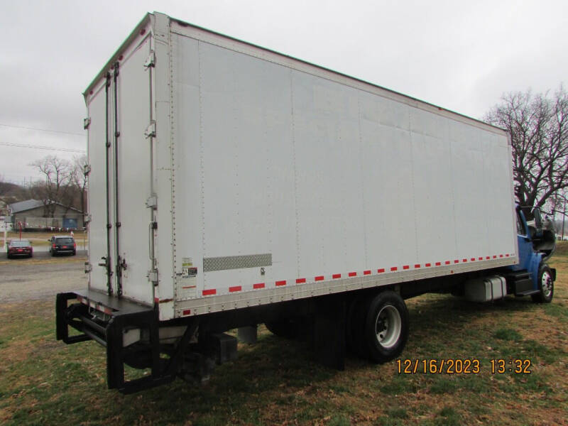 2012 Freightliner M2 106
