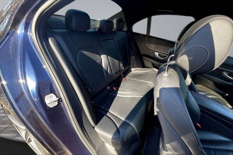 2016 Mercedes-Benz C-Class