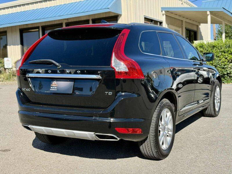 2016 Volvo XC60 T5 Drive-E Premier