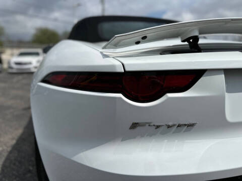 2019 Jaguar F-TYPE P300