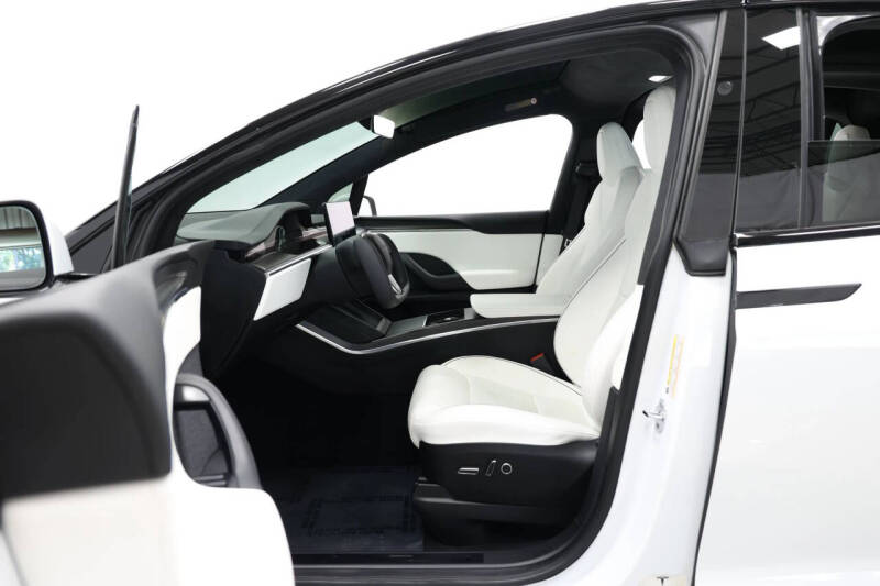 2022 Tesla Model X Plaid