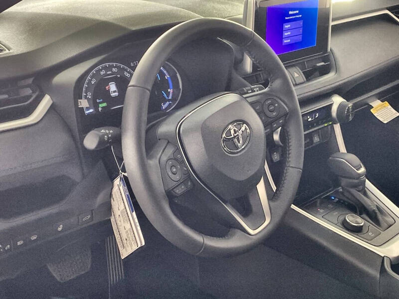 2024 Toyota RAV4 Hybrid SE