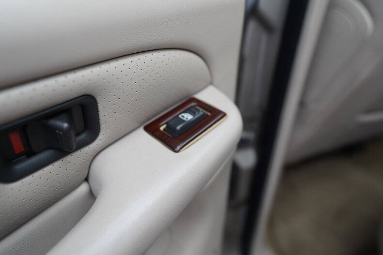 2002 Cadillac Escalade