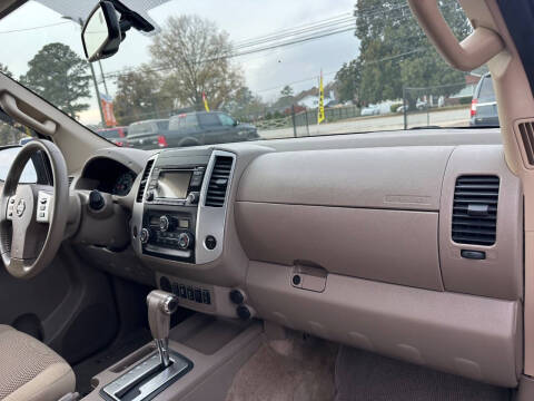 2016 Nissan Frontier SV