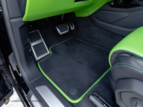 2022 Lamborghini Urus