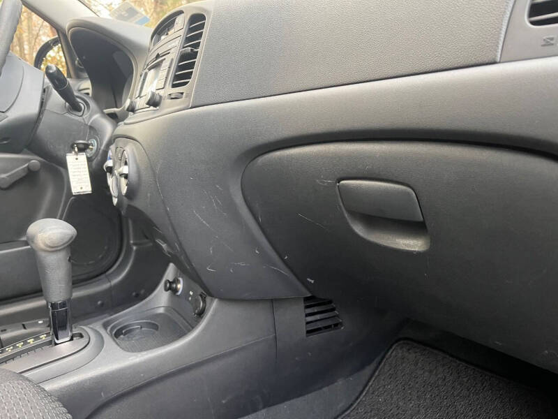 2009 Hyundai Accent GS