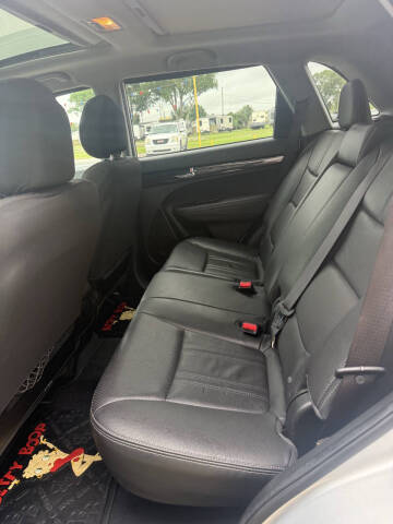 2013 Kia Sorento SX