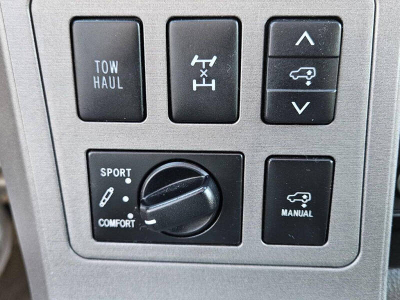 2011 Toyota Sequoia Platinum