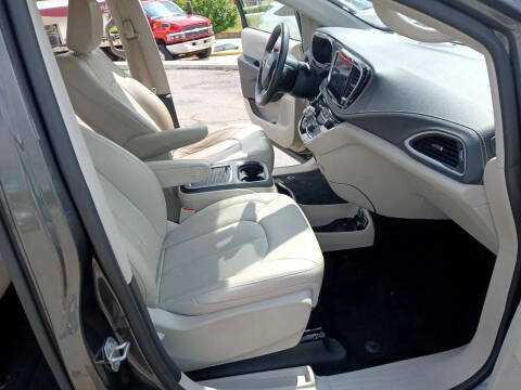 2021 Chrysler Pacifica Touring L