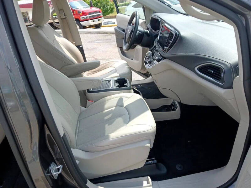 2021 Chrysler Pacifica Touring L