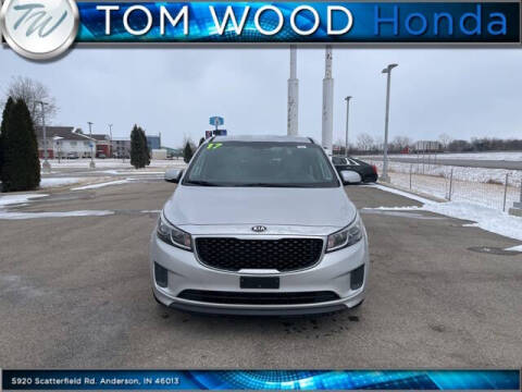 2017 Kia Sedona for sale at Tom Wood Honda in Anderson IN