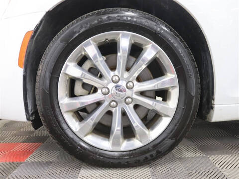 2022 Chrysler 300 Touring