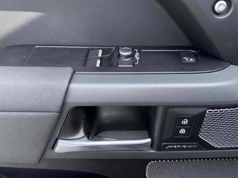 2022 Land Rover Defender 90 X-Dynamic S