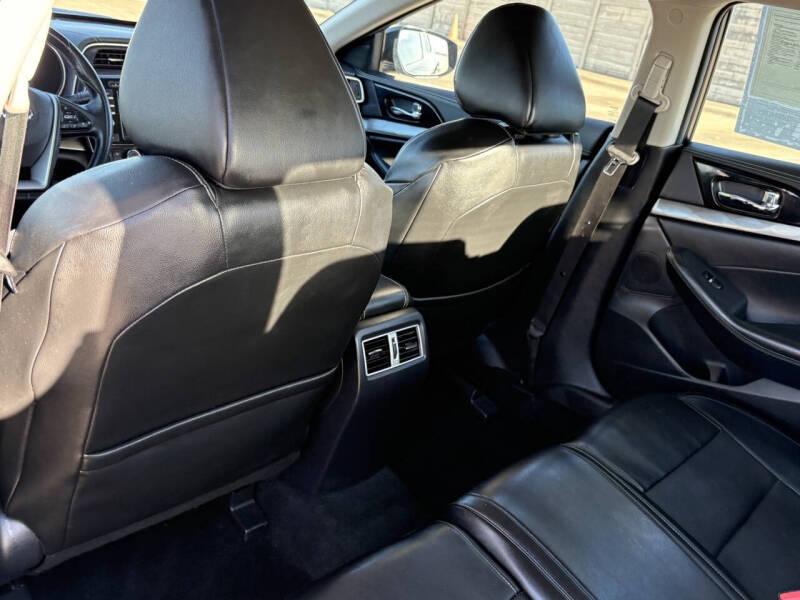 2021 Nissan Maxima 3.5 SV