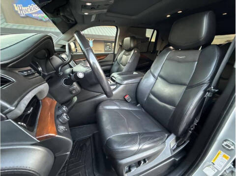 2019 Cadillac Escalade Luxury
