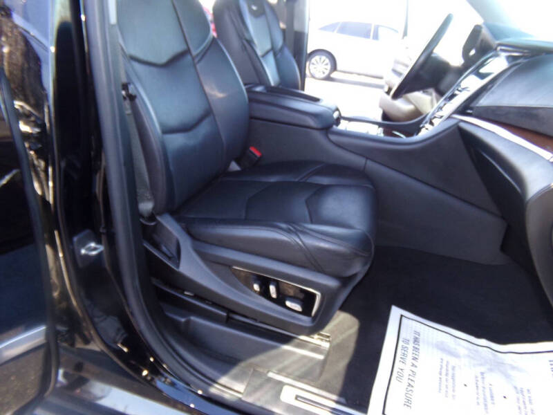 2019 Cadillac Escalade ESV Luxury