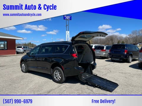 2021 Chrysler Pacifica for sale at Summit Auto & Cycle in Zumbrota MN