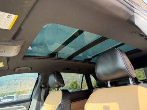 2022 Volkswagen Atlas Cross Sport V6 SEL Premium R-Line 4Motion