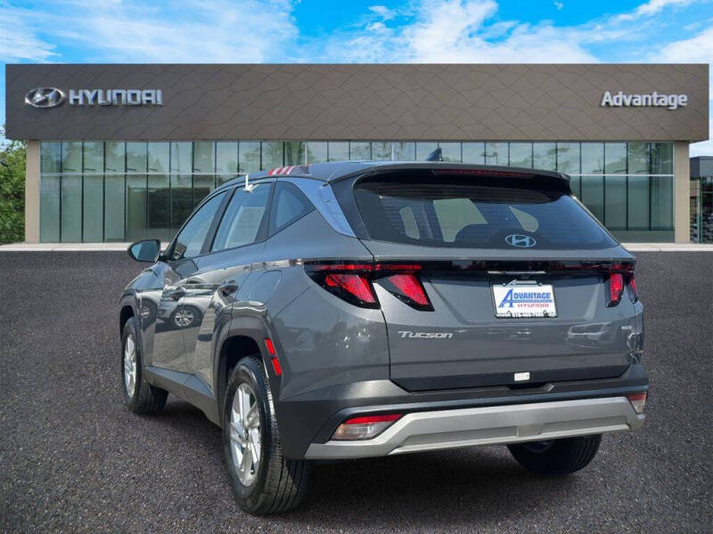 2025 Hyundai Tucson SE