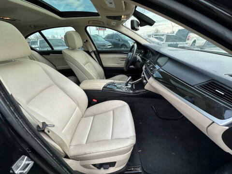 2012 BMW 5 Series 528i