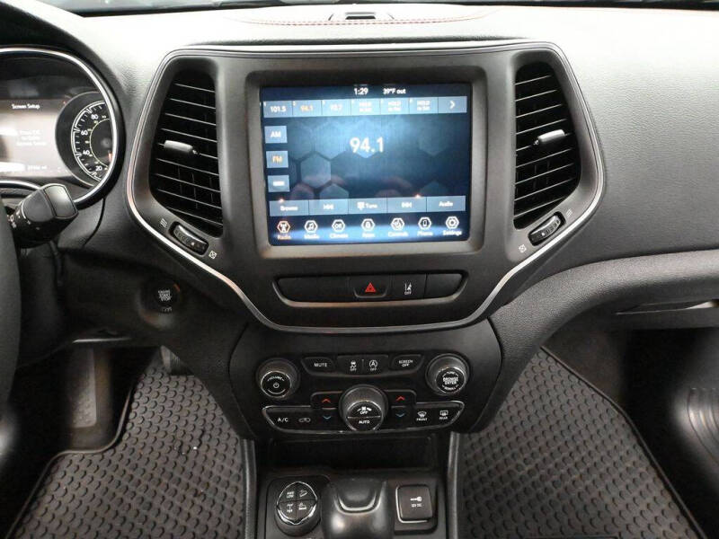 2022 Jeep Cherokee Trailhawk