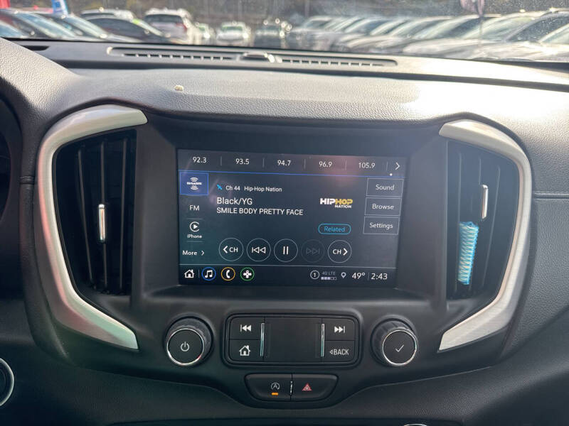 2024 GMC Terrain SLT