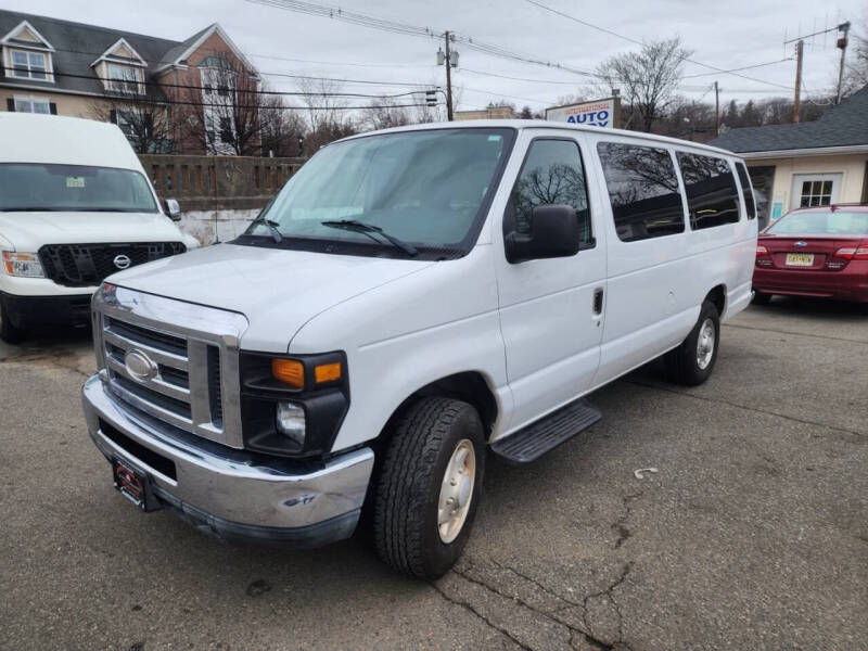 2014 Ford E-Series E-350 SD XLT