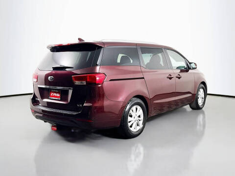2017 Kia Sedona LX