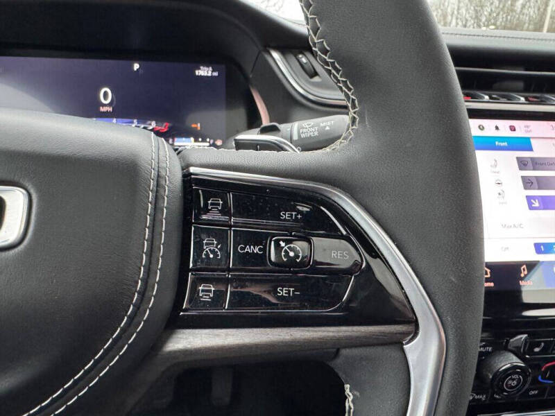 2023 Jeep Grand Cherokee Overland