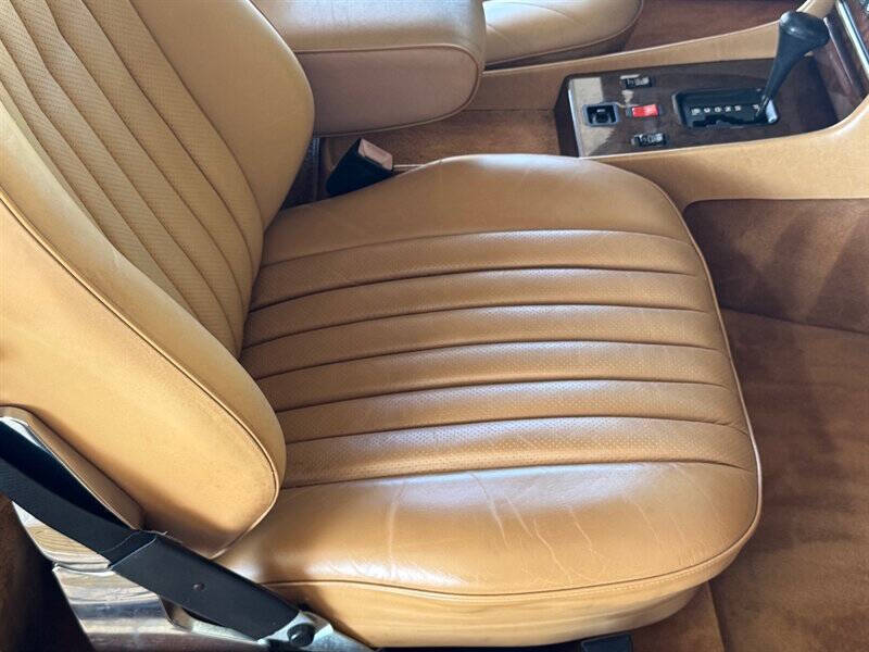 1988 Mercedes-Benz 560-Class 560 SL