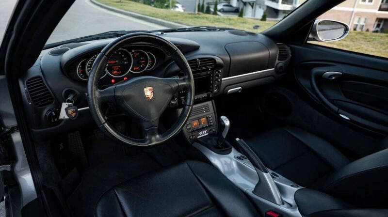 2004 Porsche 911 Carrera