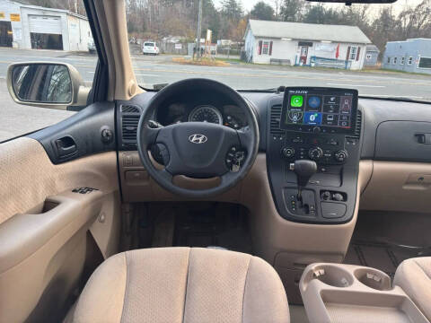 2007 Hyundai Entourage