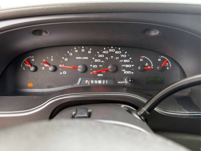 2005 Ford E-Series E-350 SD