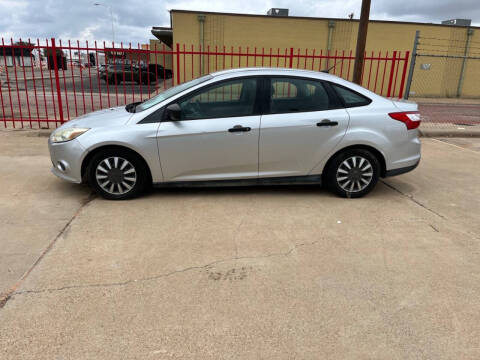 2014 Ford Focus for sale at FIRST CHOICE MOTORS in Lubbock TX