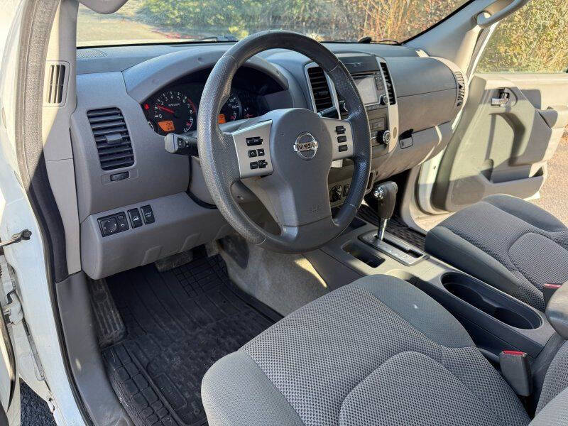 2015 Nissan Frontier SV