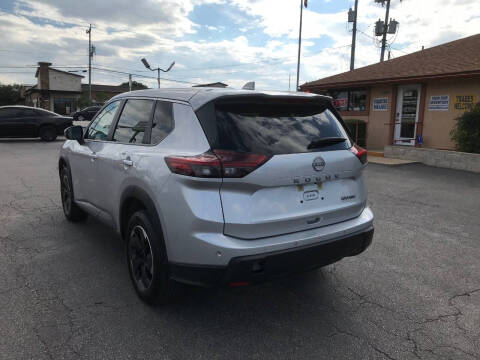 2024 Nissan Rogue SV